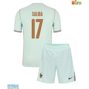 Billiga Frankrike William Saliba #17 Bortatröja Barn VM 2026 Kortärmad (+ Korta byxor)